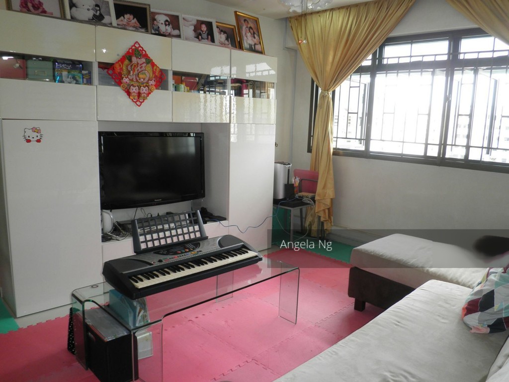 Jurong West Street 61 thumbnail photo